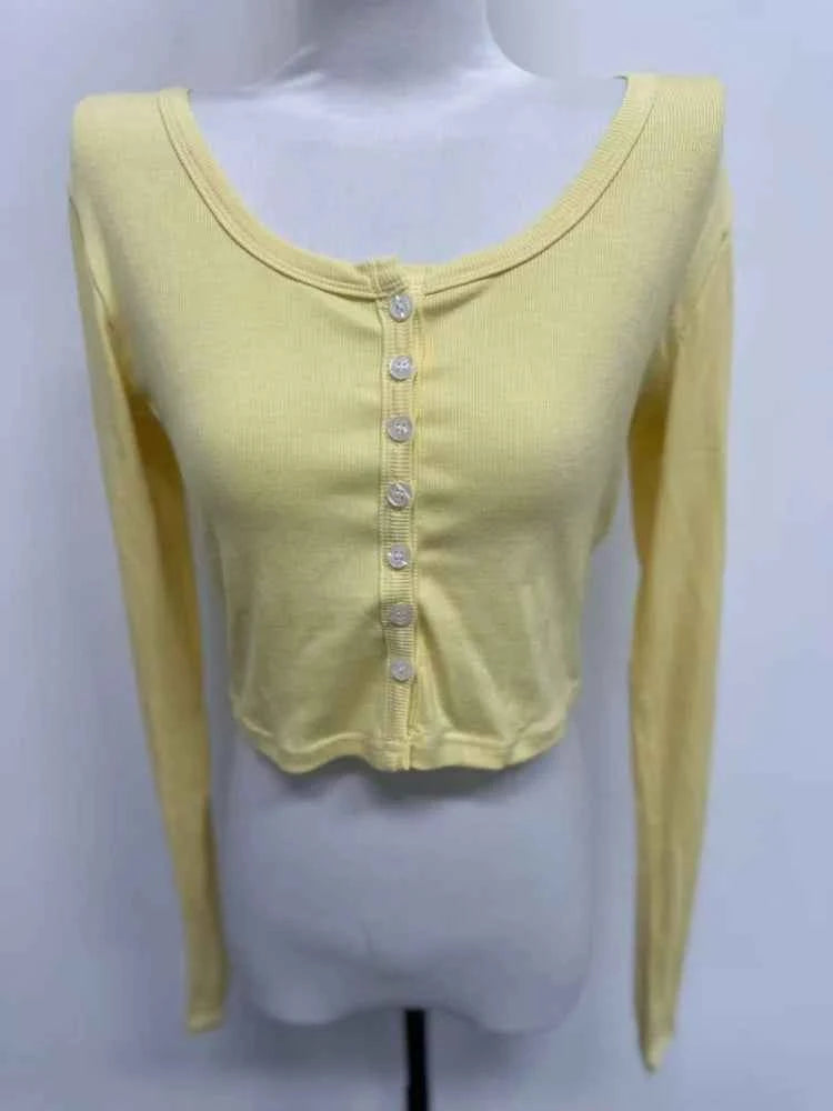 Women's Long Sleeve Crop T-Shirt – Slim Fit Single Breasted Streetwear Top