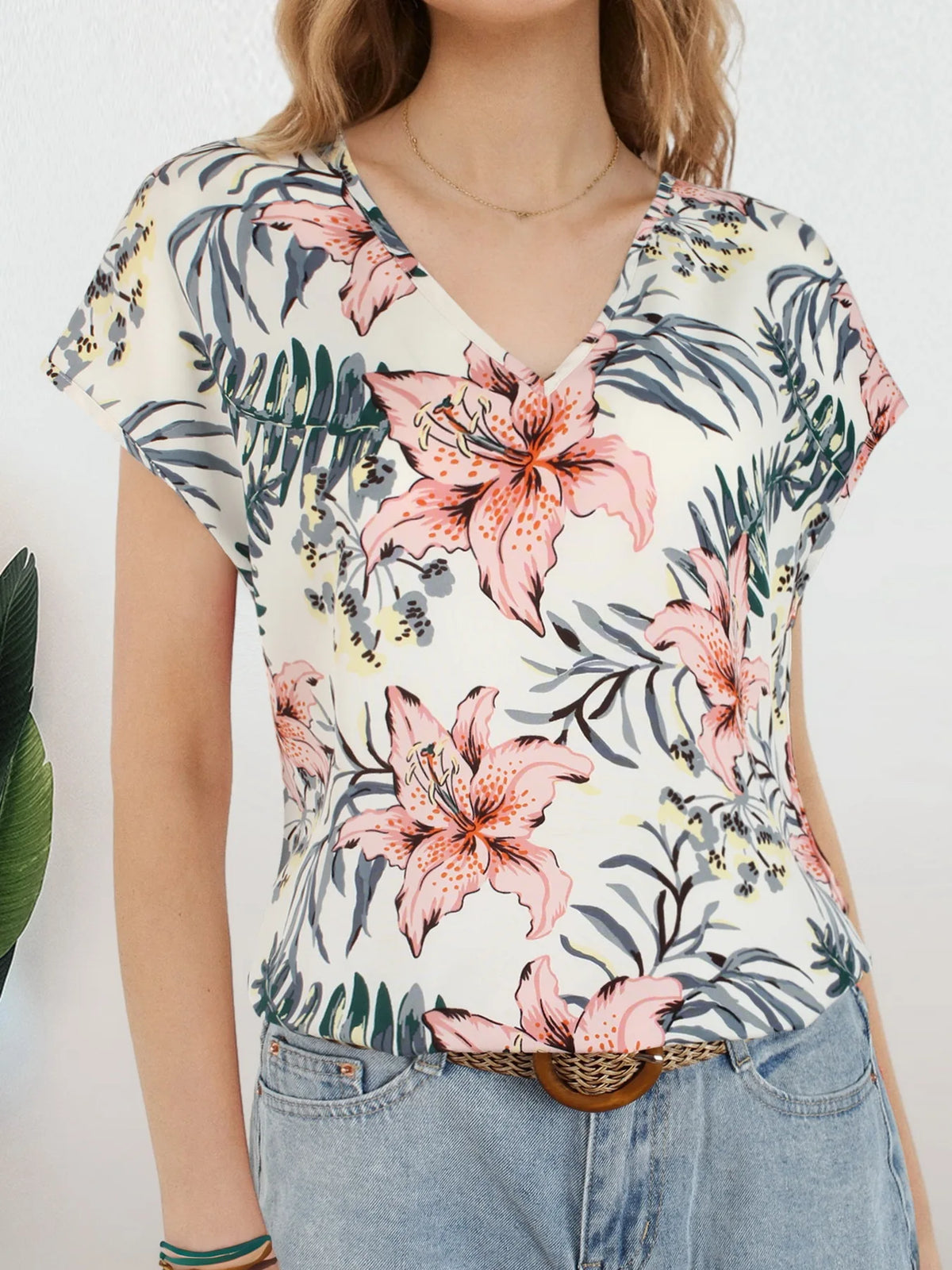 Women's Floral Batwing Sleeve Blouse – V Neck Loose Fit Summer Top