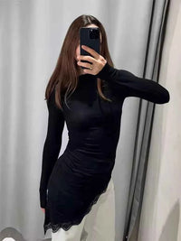 Women's lace hem long sleeve t-shirt – Elegant Casual Top with Feminine Detail