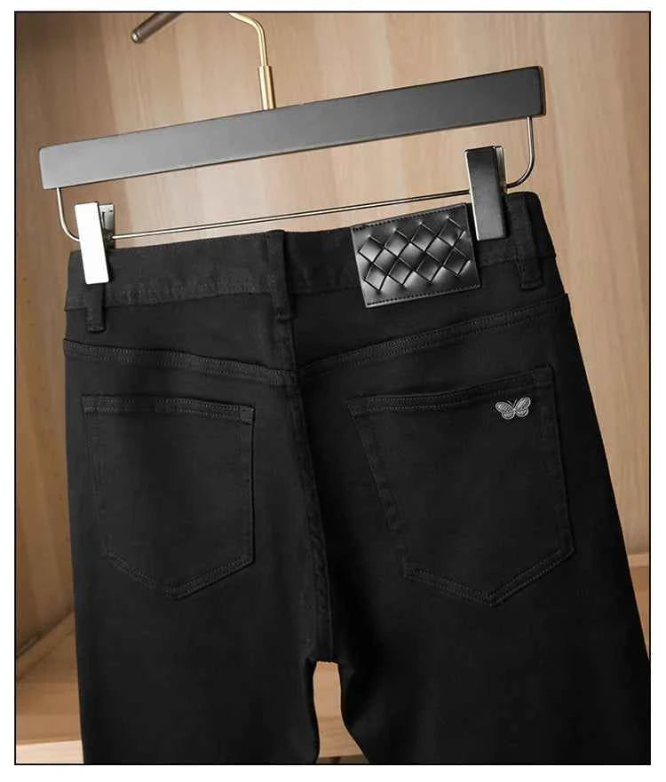 Men's Pure Black Slim Fit Jeans – Light Luxury Stretch Straight Leg Pants 2025