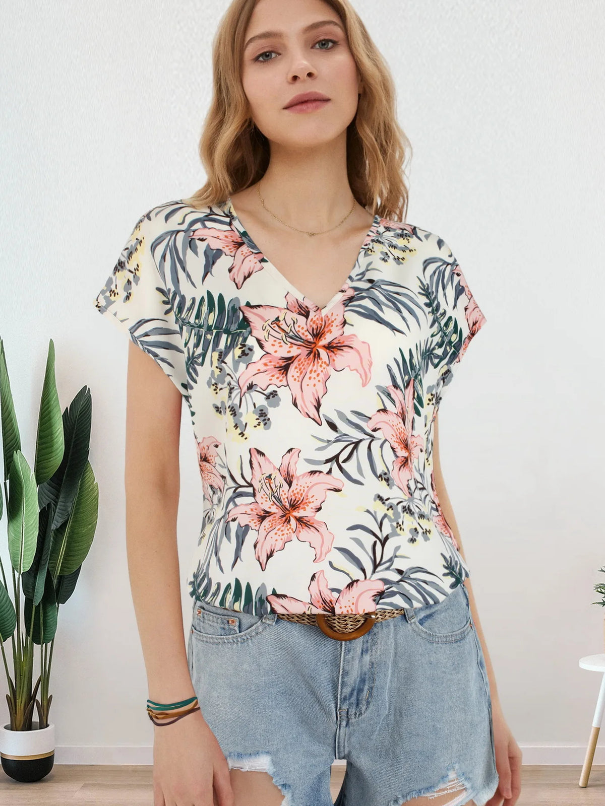Women's Floral Batwing Sleeve Blouse – V Neck Loose Fit Summer Top